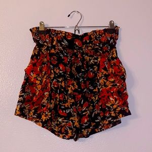 FREE PEOPLE // Floral Print High Waist Shorts